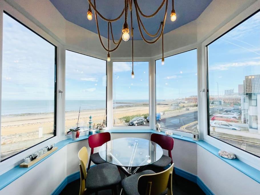 The Sea Deck Apartment - Westbrook Bay Beach - By Goldex Coastal Breaks Margate Eksteriør billede