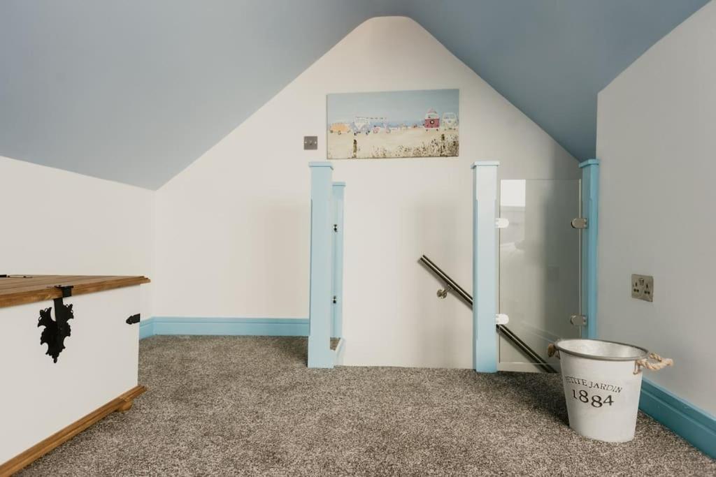 The Sea Deck Apartment - Westbrook Bay Beach - By Goldex Coastal Breaks Margate Eksteriør billede